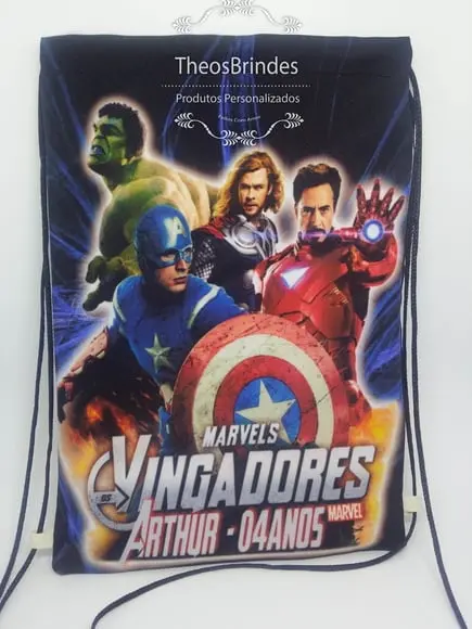 Mochilas ou Sacolas Tema Vingadores