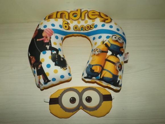 Almofada de Pescoço e Tapa Olho Minions