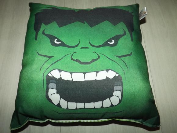 Almofada Hulk Quadrada