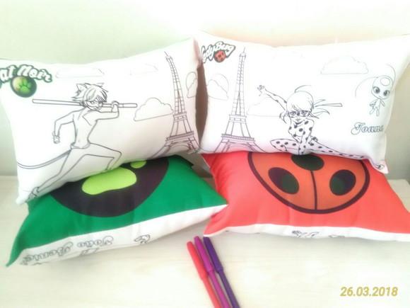 Almofada para Colorir