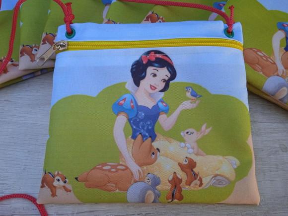 Bolsinha Branca de Neve Tira Colo
