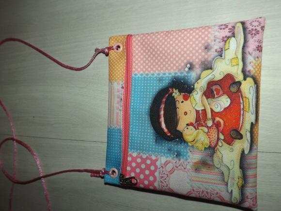 Bolsinha Boneca Patchwork Tira colo