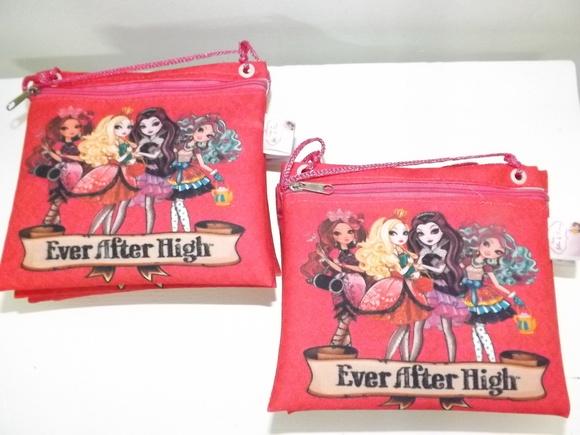 Bolsinha Ever After High