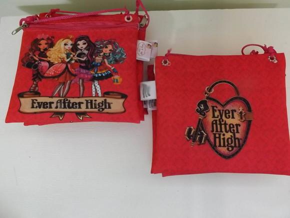 Bolsinha Ever After High