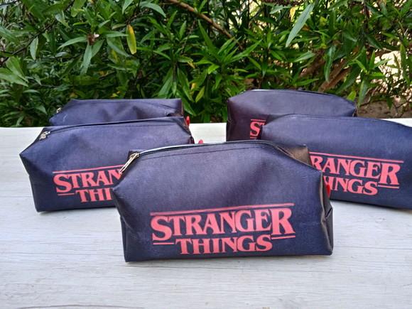 Estojo box Personalizado Stranger Things