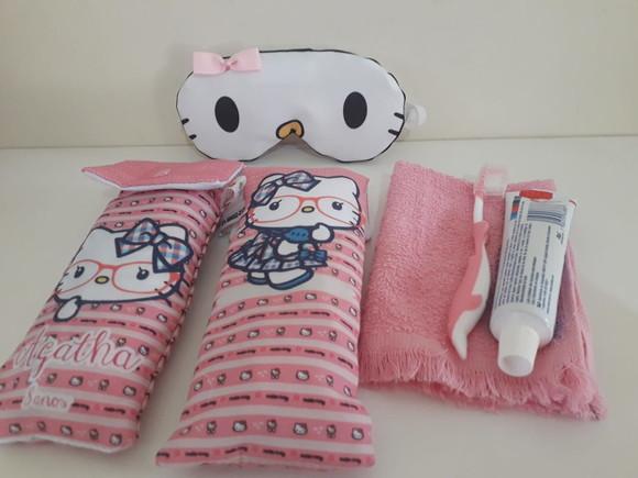 Kit Festa do Pijama Hello Kitty