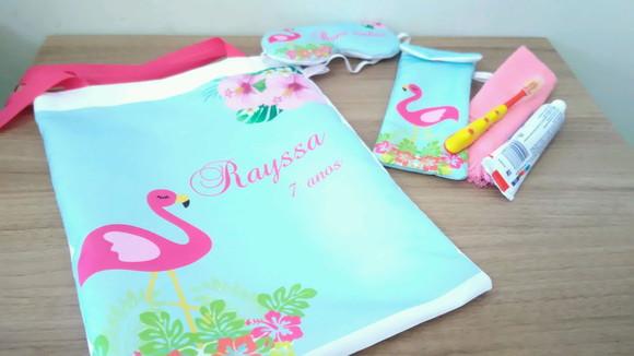 Kit Festa do Pijama Luxo Flamingo