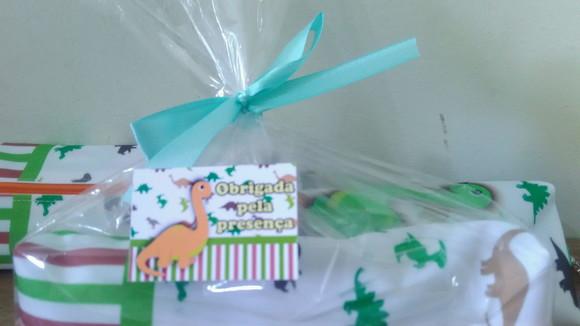Kit Higiene estojo Dinossauro