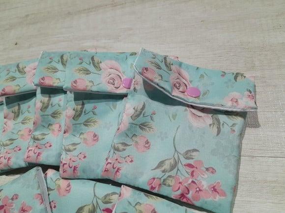 Porta Absorvente Personalizado Flores
