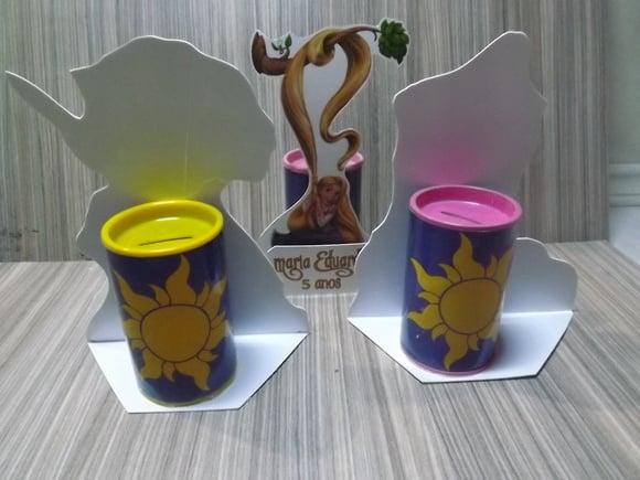 Totem Personalizado Enrolados P