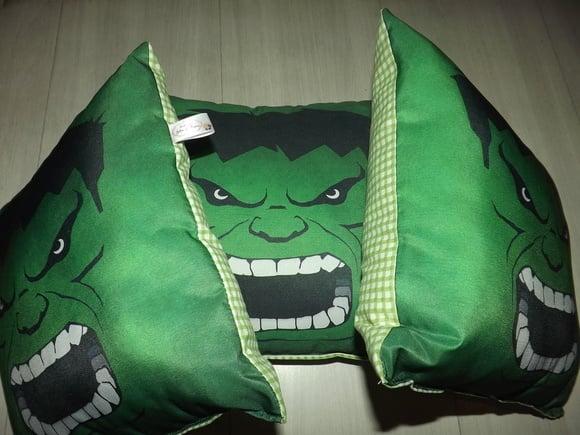 Almofada Hulk Quadrada