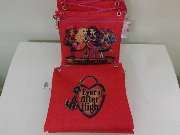 Bolsinha Ever After High