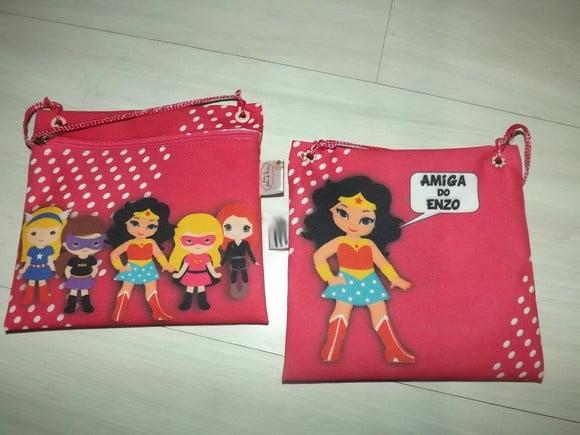 Bolsinha Heroínas Cute Tira colo