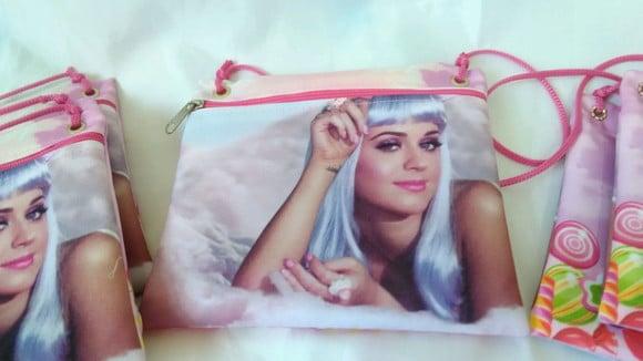 Bolsinha Katy Perry Tira colo