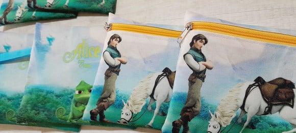 Bolsinha Rapunzel Tira Colo