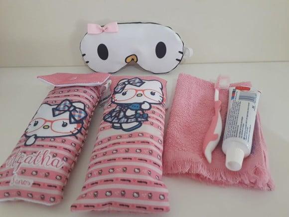 Kit Festa do Pijama Hello Kitty
