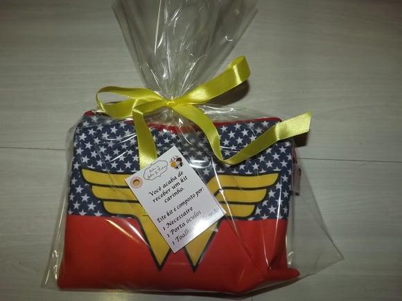 Kit Personalizado Mulher Maravilha