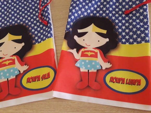 Kit Roupa Suja Roupa Limpa Mulher Maravilha