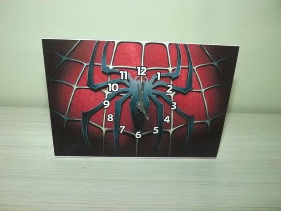 Relógio Personalizado Heróis