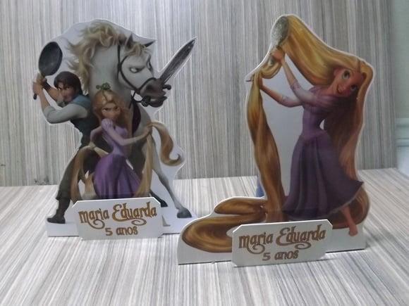 Totem Personalizado Enrolados P
