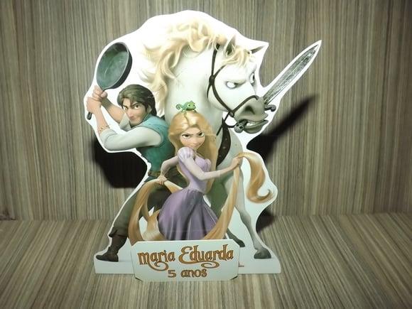 Totem Personalizado Enrolados P