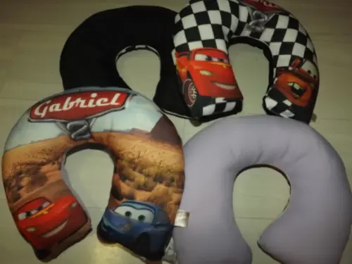 Almofada de pescoço Carros