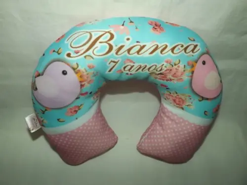 Almofada de pescoço Passarinho rosa vintage