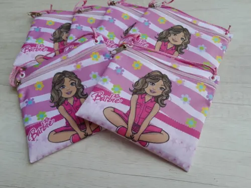 Bolsinha Barbie 2 Tira Colo