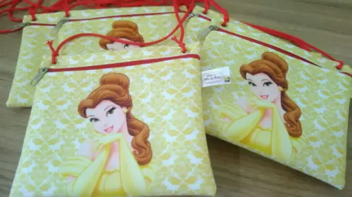 Bolsinha Branca de Neve Tira colo