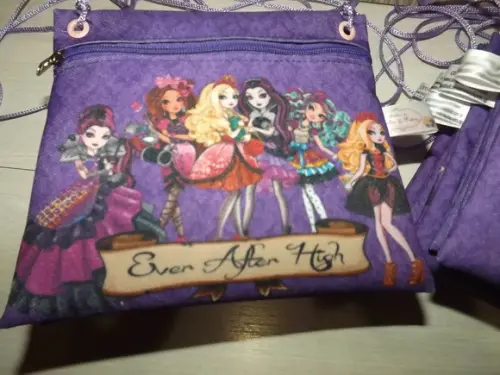 Bolsinha Ever After High Tira colo