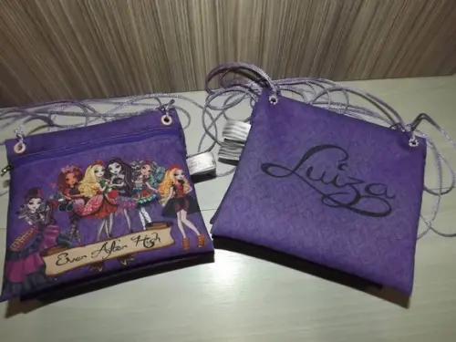 Bolsinha Ever After High Tira colo