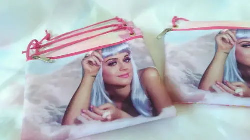 Bolsinha Katy Perry Tira colo
