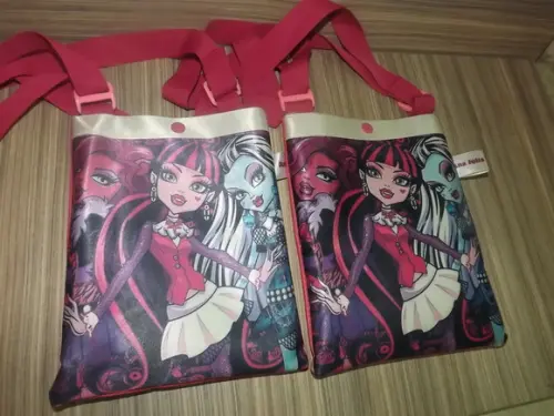 Bolsinha Tira Colo - Monster High