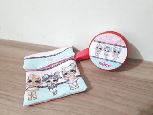Copo retrátil com necessarie LOL Menina