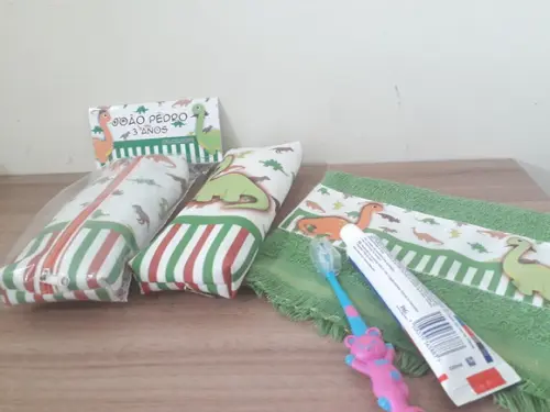 Kit Higiene Estojo Dinossauro 2