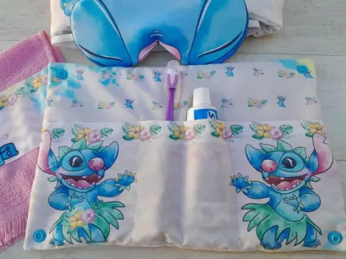 Kit Higiene Luxo Festa do Pijama com Almofada Stitch