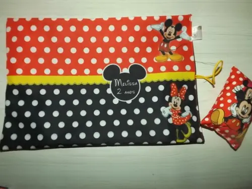 Lousa de Tecido Mickey e Minnie