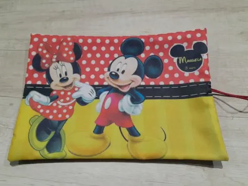 Lousa de Tecido Mickey e Minnie 20 x 30