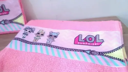 Toalhinha de mão Lol