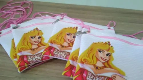 Bolsinha Branca de Neve Tira colo