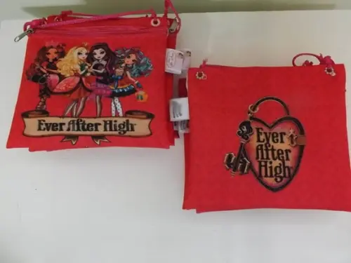 Bolsinha Ever After High