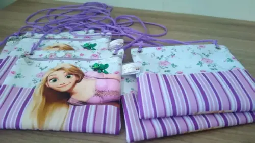 Bolsinha Rapunzel Tira colo