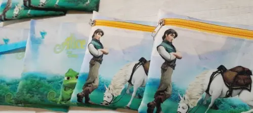 Bolsinha Rapunzel Tira Colo
