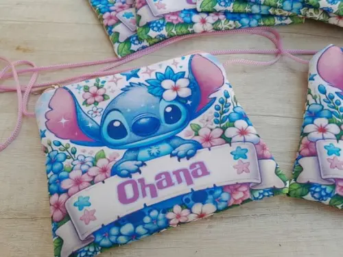 Bolsinha Stitch Tira Colo