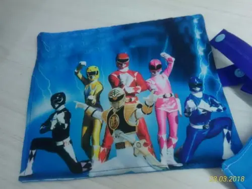 Estojo Rolinho Power Ranger Menino