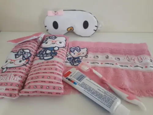 Kit Festa do Pijama Hello Kitty