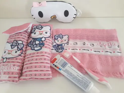Kit Festa do Pijama Hello Kitty