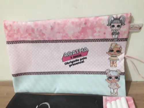 Lousa de Tecido LOL Menina 20 x 30