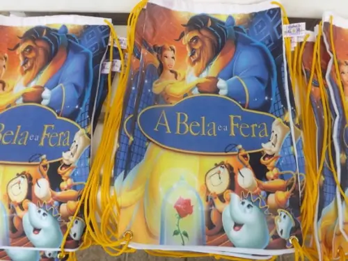 Mochila Infantil A Bela e a Fera