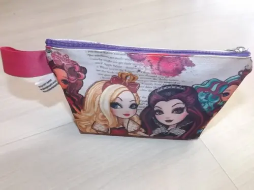 Necessarie Personalizada Ever After High
